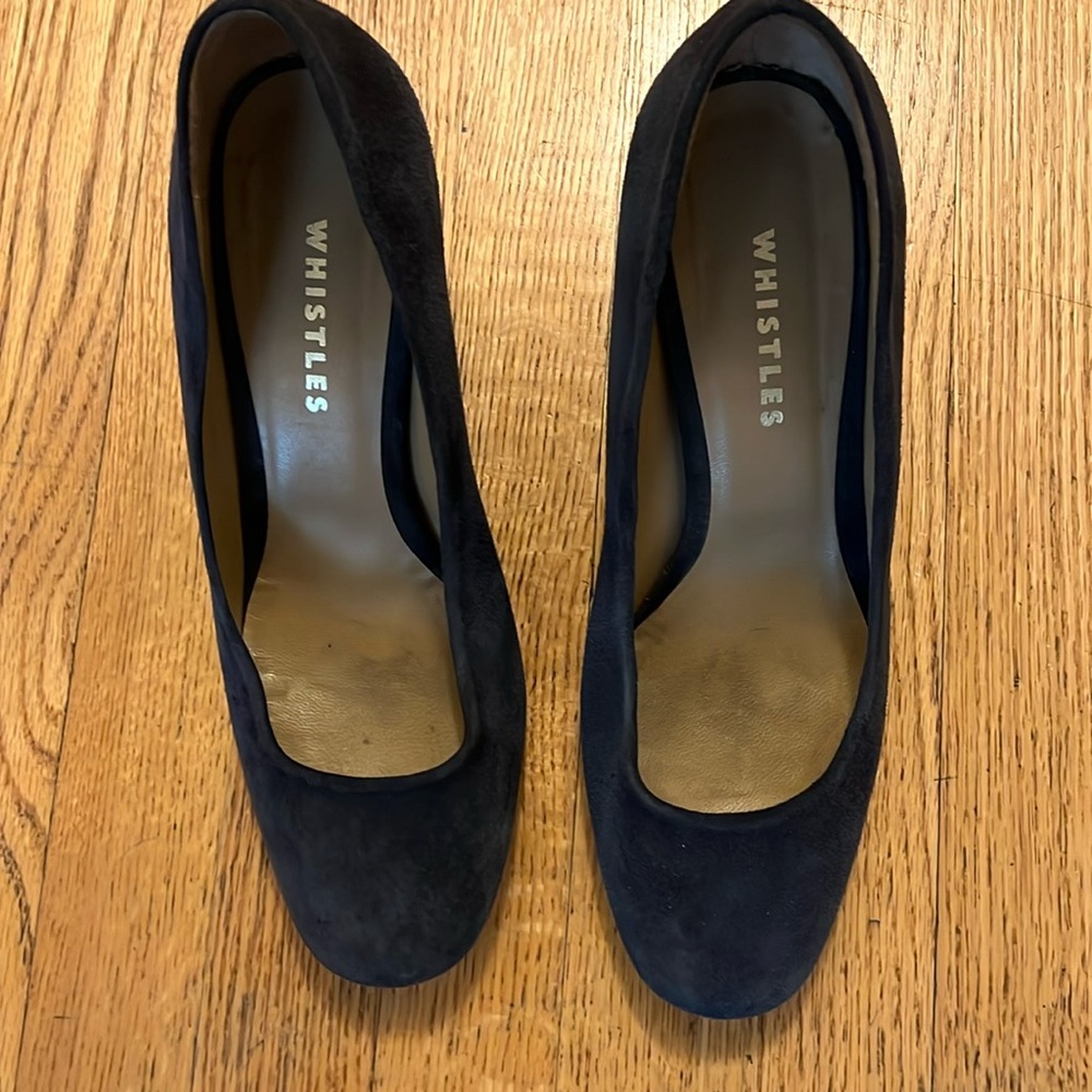 Navy suede pumps